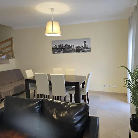 Ferienhaus Moradia V4 A 1km Da Da Manta Rota