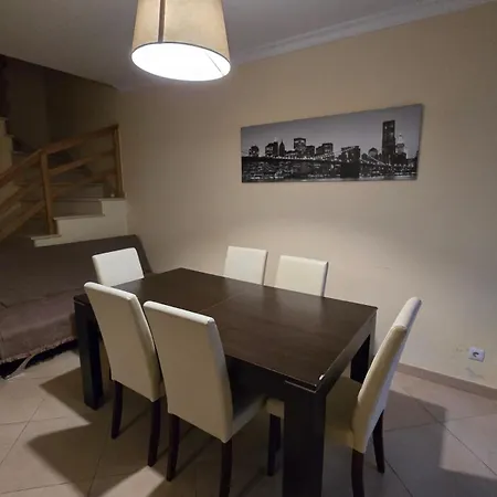 Ferienhaus Moradia V4 A 1km Da Da Manta Rota